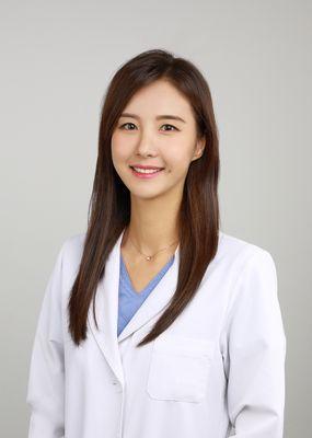 Reina Seon Yoon, Licensed Acupuncturist