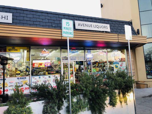 Avenue Liquors