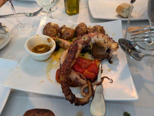 Garlic octopus