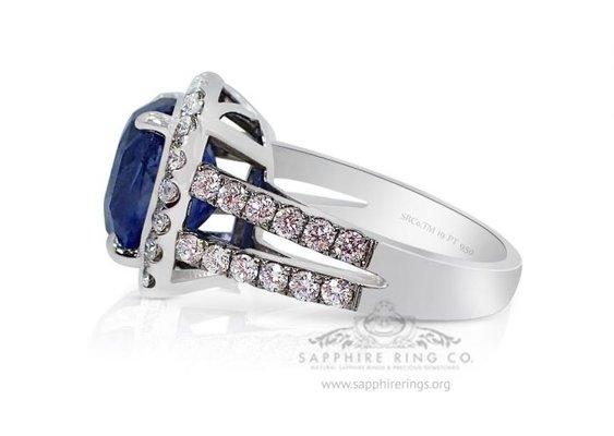 blue sapphire and diamond ring