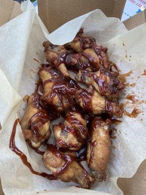 This is the actual honey bbq wings.