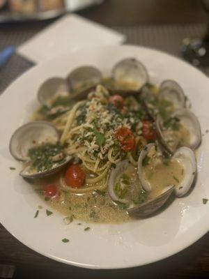 Linguine White Clam sauce ...