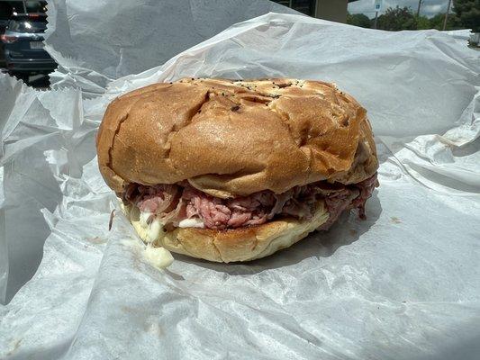 Super Roast beef with pickles and mayo