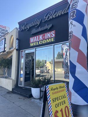 a barber shop to show that the beauty supply is no longer here