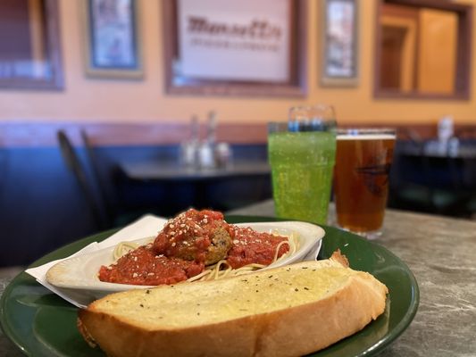 Quick Lunch Spaghetti with Italian Meat Sauce Option (add meatballs for additional charge).