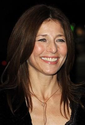 Sheri Román's beautiful brunette client, Catherine Keener