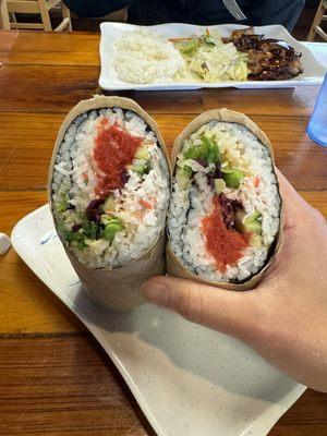 Spicy tuna sushi burrito