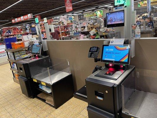 New self checkout lanes