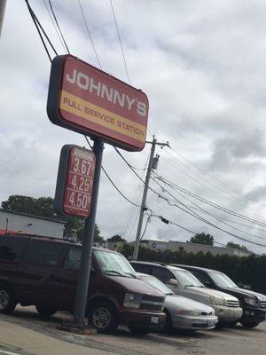 Johnny's Getty Service Station