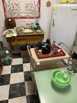 Cute retro kitchen booth