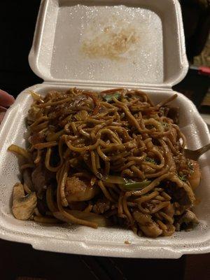 House Lo Mein