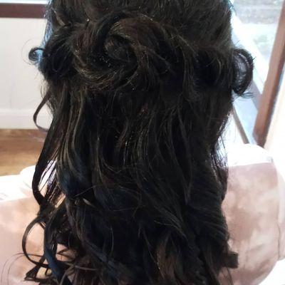 This half up do was amazing for the wedding.