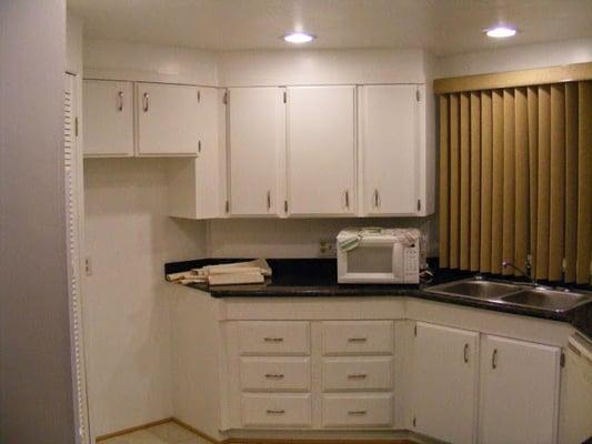 after photo of mobile home kitchen remodel