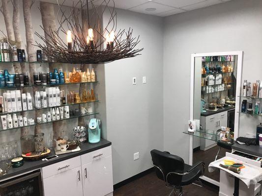 The cutest salon you ever did see!