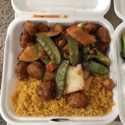 Diamond chicken lunch special