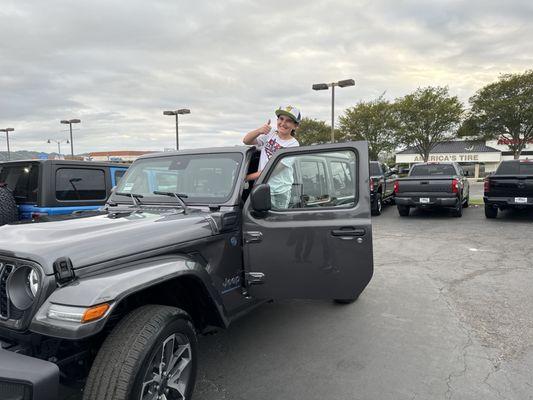 Simi Valley Chrysler Dodge Jeep RAM