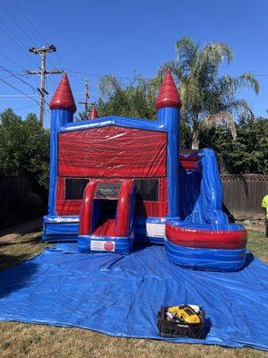 Highly recommend this bounce house for your party