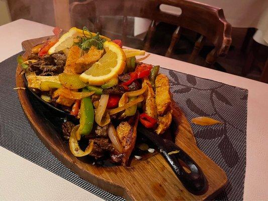 Grande Mixed Fajitas - sizzling good!