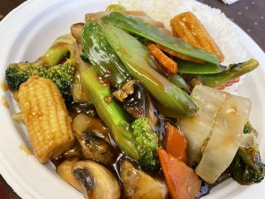 Mixed Vegetables in Garlic sauce with white rice.