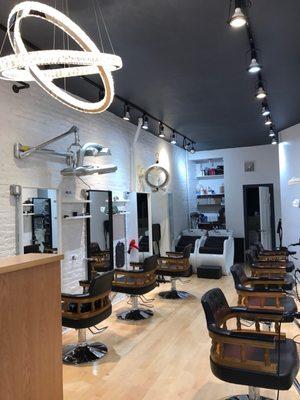 Techni Salon NY is pleased to announce the opening of our new location at 330 E 11th street, New York. Tel: 917-261-6962/ 917-261-6863.