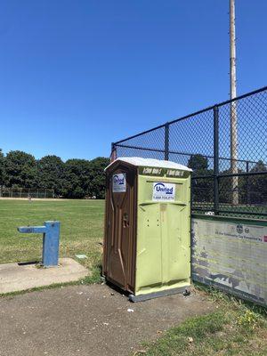 Porta potty