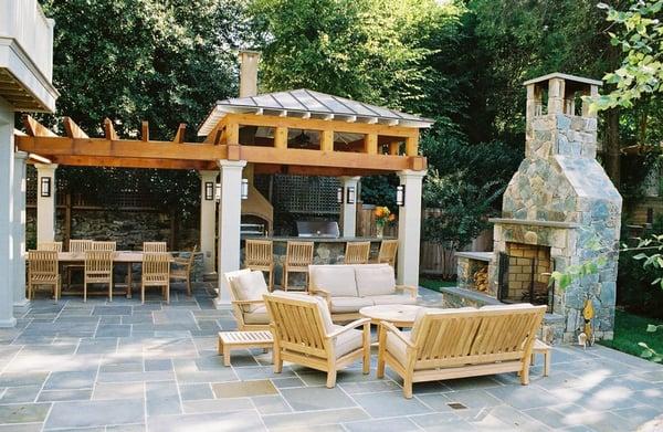 Outdoor Kitchen with fireplace