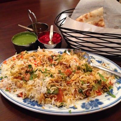 Vegetable biryani with butter naan.