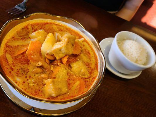 Mussaman Curry Dinner with tofu & white rice. My daughter's favorite!