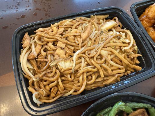 Chicken Lo Mein