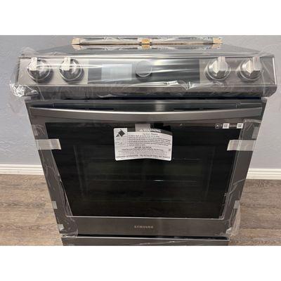 Samsung Range Electric NE63T8911SG-04
 $2,839.99 - ONE YEAR WARRANTY