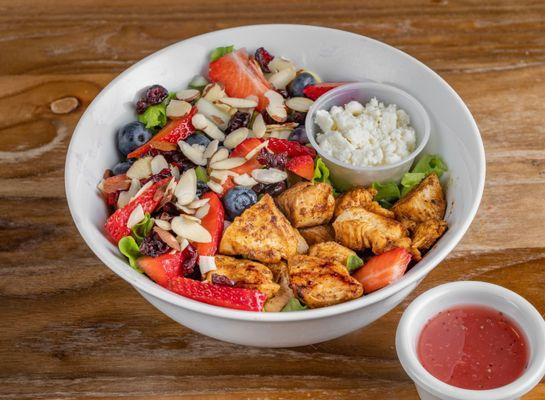 Nutrivida Salad with Chicken