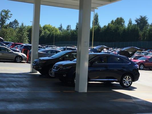 Cars waiting with the trunk open