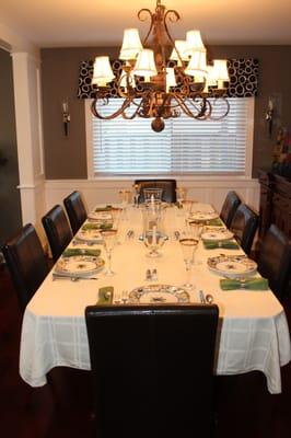 She even sets the table wonderfully for the whole group! Pure elegance!