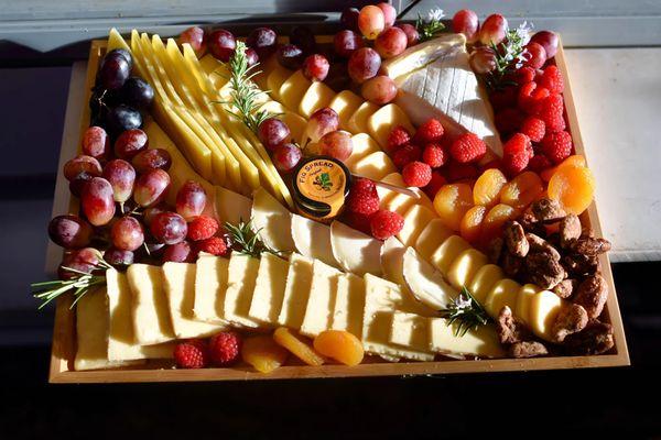 Custom Cheese Boards at The Cheese Box!