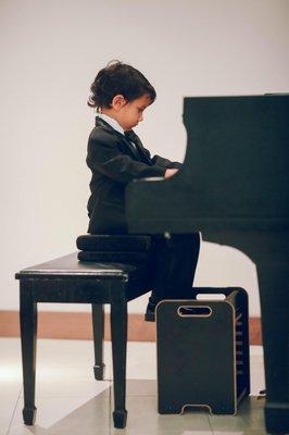 3 Years Old performing at his first recital