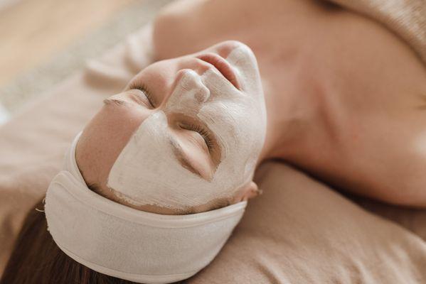 Facial Treatment Isha Beauty facial spa