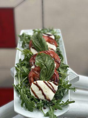 Caprese Tomato Mozzarella Salad