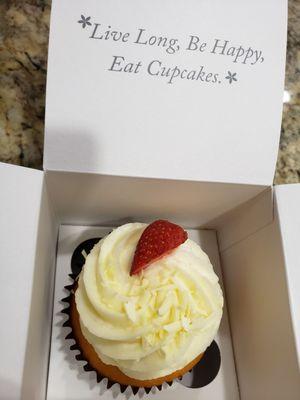 Cute and sturdy single cupcake packaging