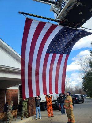 The Stow, Ohio Fire Dept. "Raising Old Glory" at Acker-Moore Memorial Posts Annual "Stuff The Truck" Event 2022