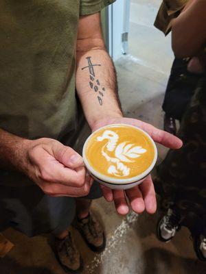 It's a seahorse! Latte Art competition design