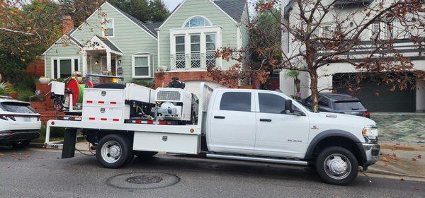 We are out hydrojetting sewer lines in the light rain (310)743-3915