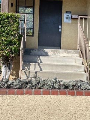 This eyesore at 1435 146th St. in Gardena, should be condemn. Dangerous stairway and numerous violations.