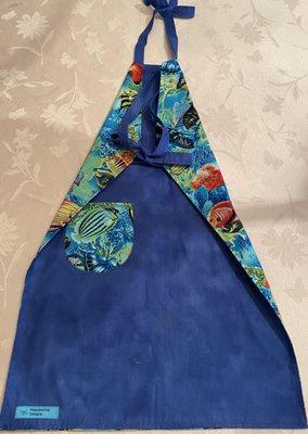 Reversible apron