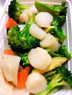 Steam mix veg scallops