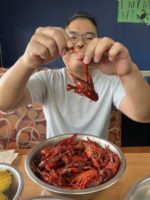 Gulf Seafood Restaurant and Live Crawfish Wholesale