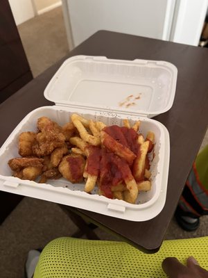 Jumbo Fried Shrimp with Fries