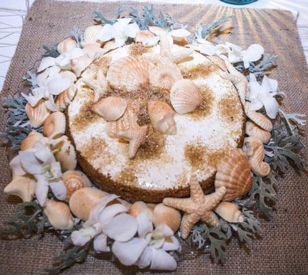 Beach-themed wedding cheesecake