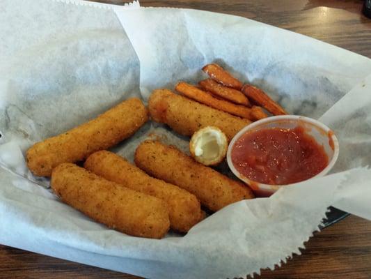 My daughter and I enjoyed the crunchy mozzarella sticks.  In the back of the basket were the transcendent sweet potato fries.