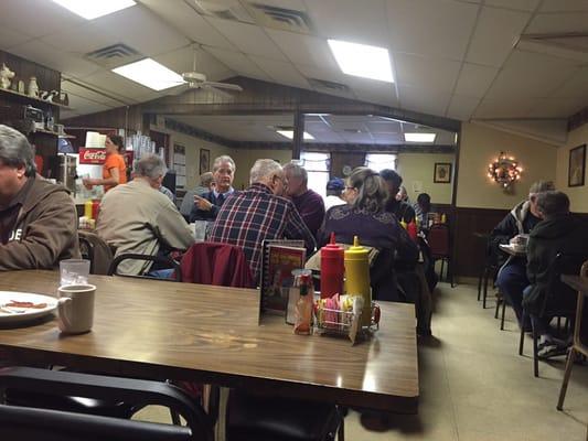 Breakfast crowd