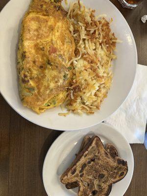 Chorizo Omelette with Raisin Toast